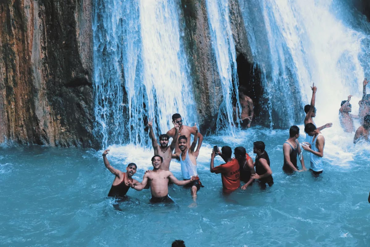Kempty Falls, Mussoorie - How to Reach, Things to Do, Full Guide