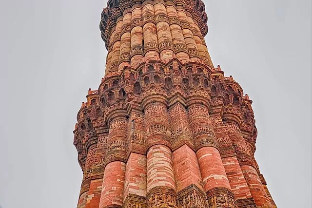 क़ुतुब मीनार का इतिहास - कब, किसने - Qutub Minar History in Hindi